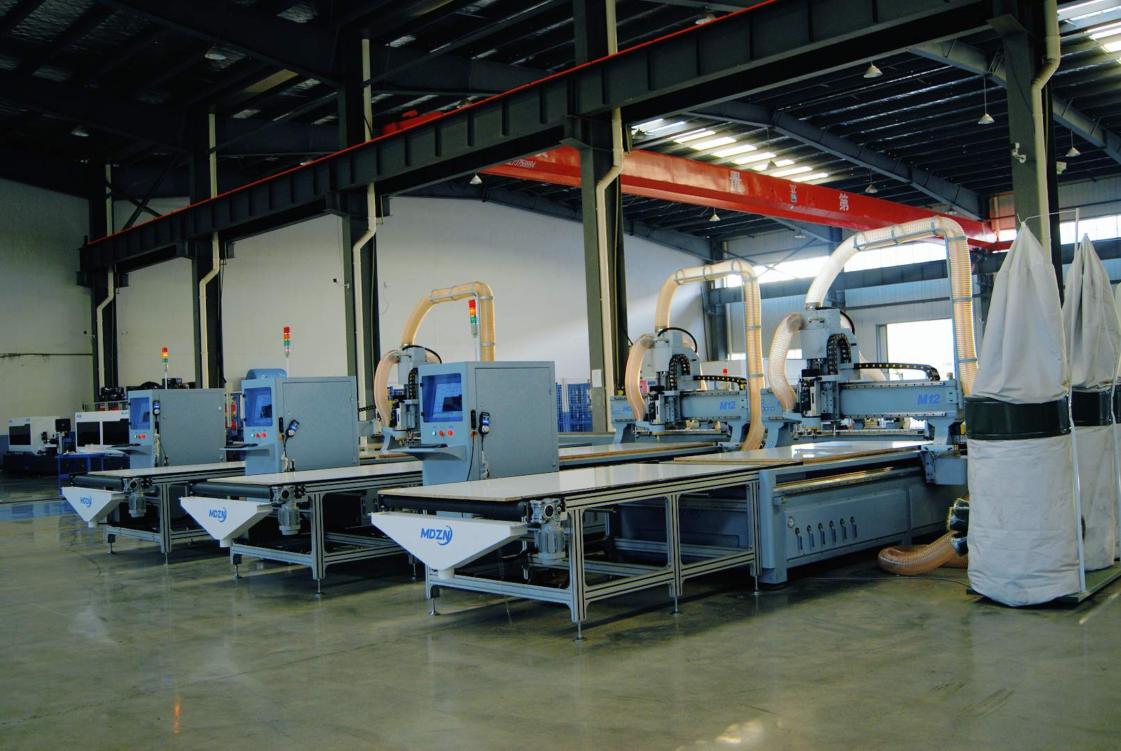 Ligne de production de vêtements M12(1+3)