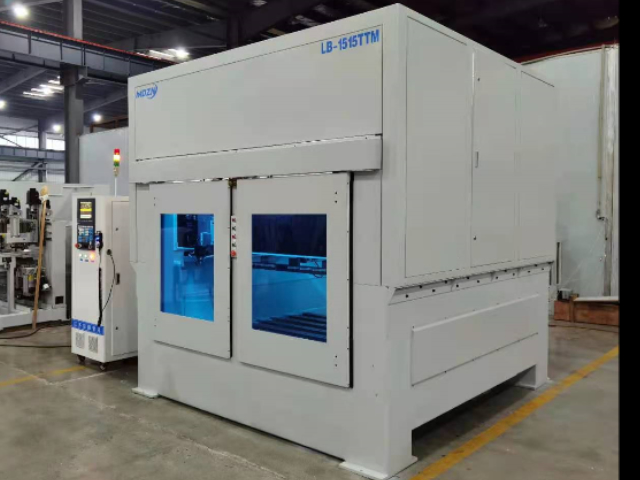 Machine à profiler automatique M-1515TTM