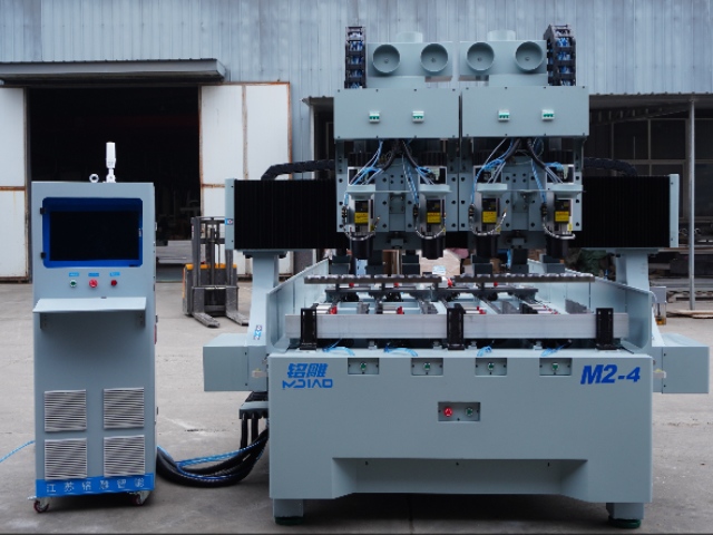 Machine spéciale à profil M2-4