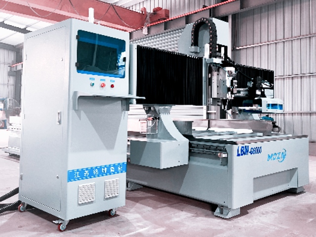 Équipement de traitement de profilés CNC LBM-G6000
