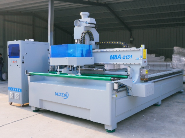 Routeur CNC M8 (6 x 10) avec changeur d'outils automatique à 8 stations