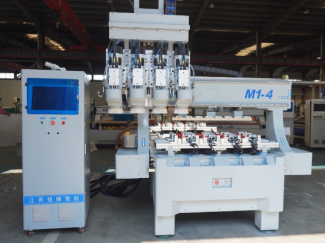 Machine de fraisage CNC pour profilés industriels en aluminium