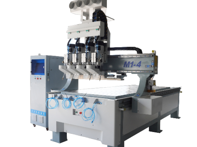 Machine de fraisage CNC pour profilés industriels en aluminium