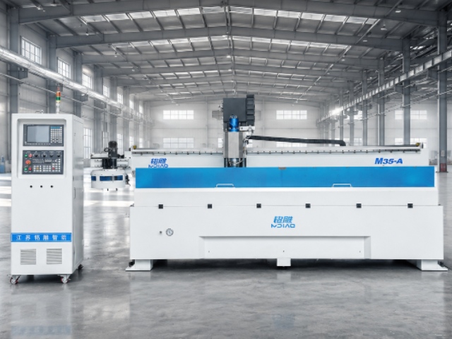 Centre d'usinage de matériaux composites M35-A avec changeur d'outils automatique